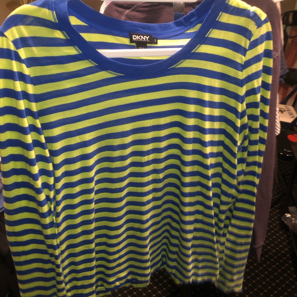DKNY LONG SLEEVE TOP